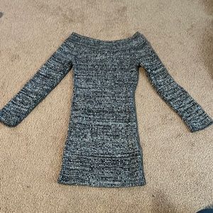 Body con grey sweater. 3/4 length sleeves. Like new.